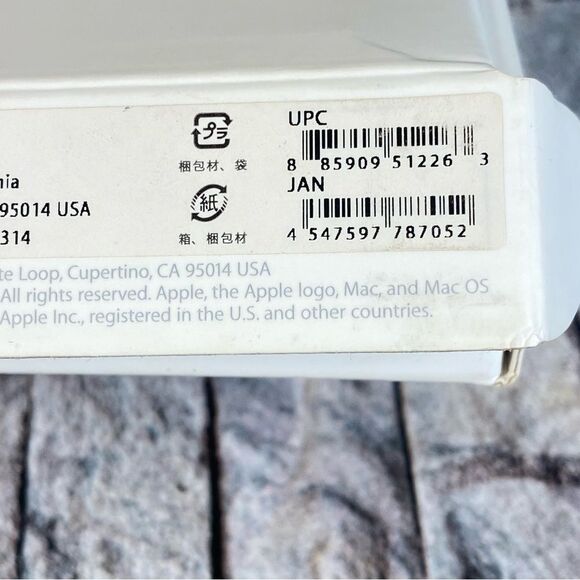 Apple Nwt Wireless Keyboard Slim Portable Bluetooth Connectivity - Picture 10 of 10